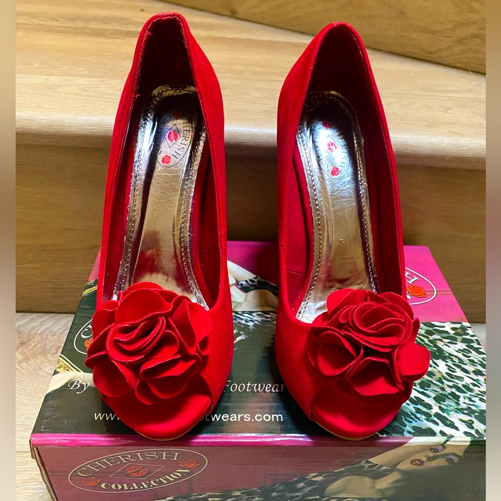 Suede type red stilettos